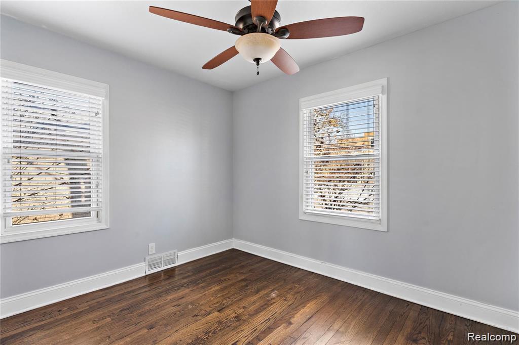 4033 OAKSHIRE Avenue, Berkley, MI 48072 — Photo 7
