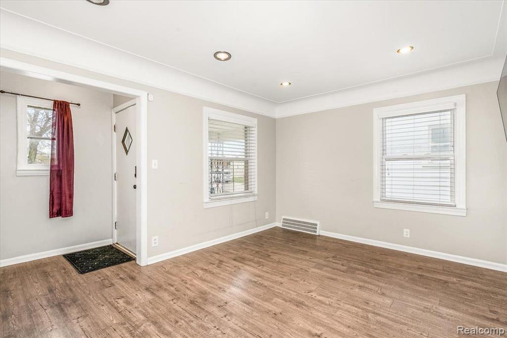 4775 WESTLAND Street, Dearborn, MI 48126 — Photo 2