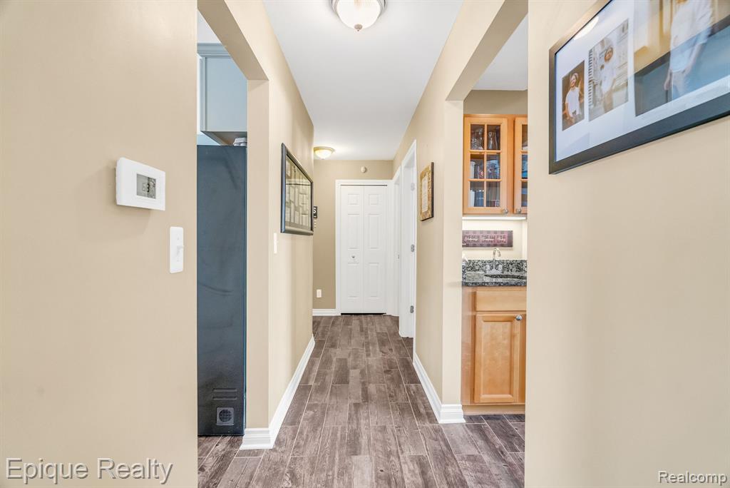 8459 Cranbrook Drive, Grand Blanc, MI 48439 — Photo 23