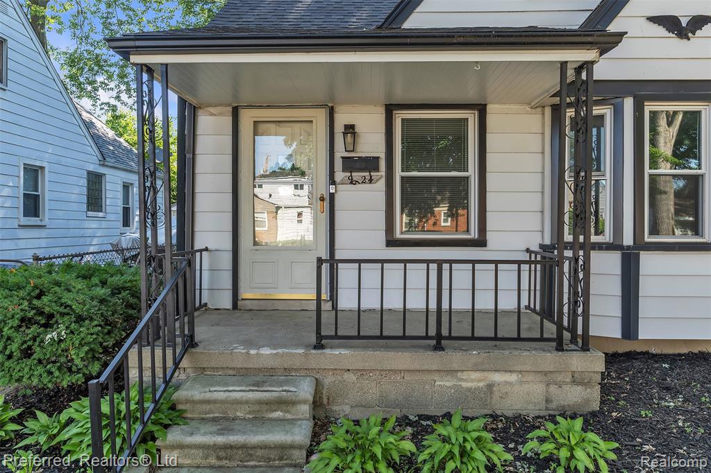 9624 Columbia, Redford, MI 48239 — Photo 5