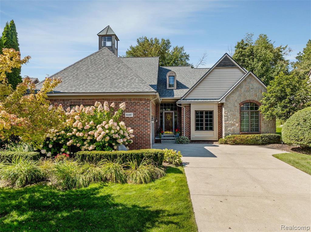 4687 Oakhurst Ridge Road, Clarkston, MI 48348 — Photo 8