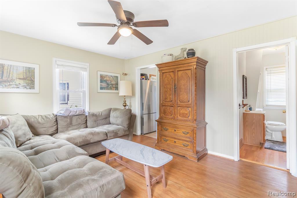 230 EMERSON Avenue, Ypsilanti, MI 48198 — Photo 3