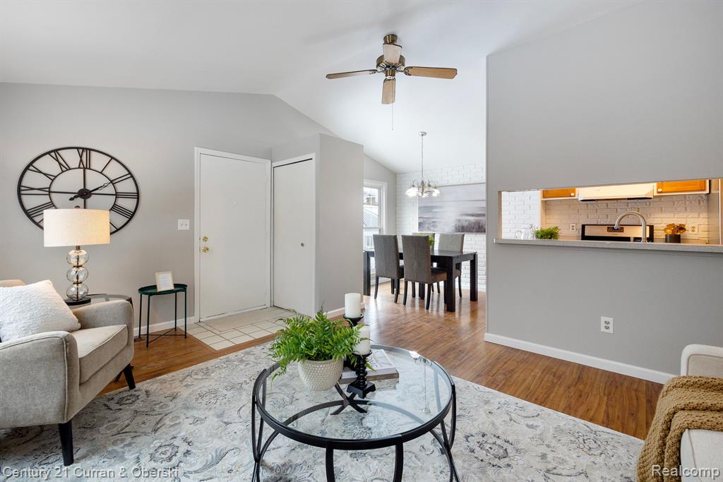 21216 E GLEN HAVEN Circle, 136, Northville, MI 48167 — Photo 4