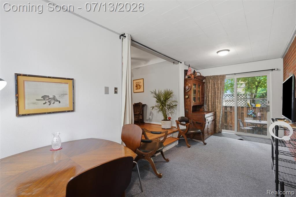 27704 California Drive NW, Lathrup Village, MI 48076 — Photo 11