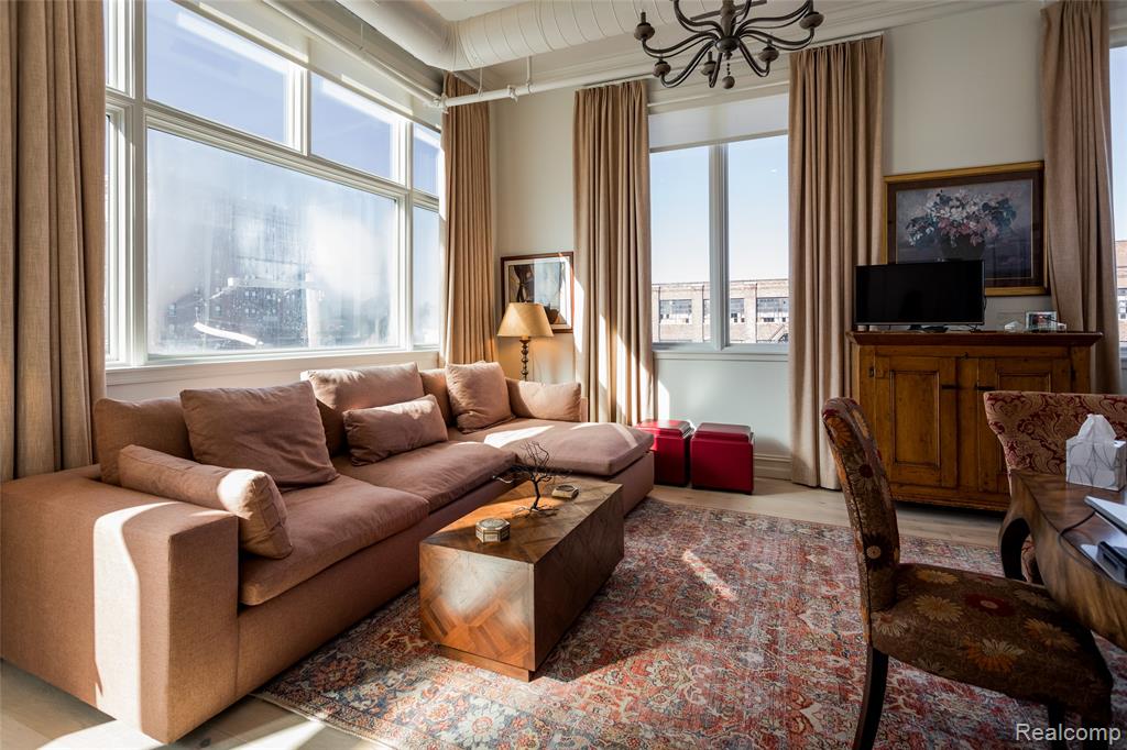 2987 Franklin Street, PENTHOUSE, Detroit, MI 48207 — Photo 24