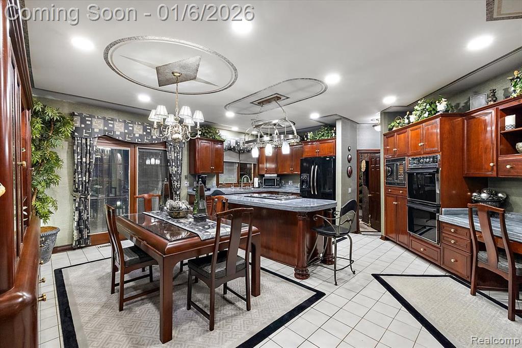 7310 Sandy Creek Lane, Bloomfield Hills, MI 48301 — Photo 24