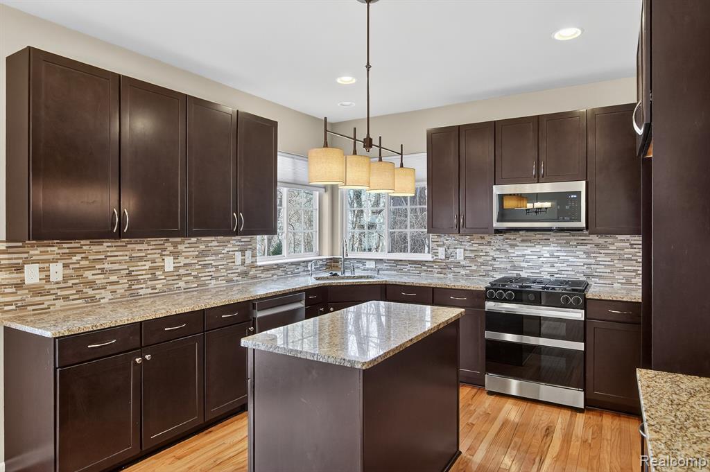 4241 Tonawanda Avenue, Royal Oak, MI 48073 — Photo 19