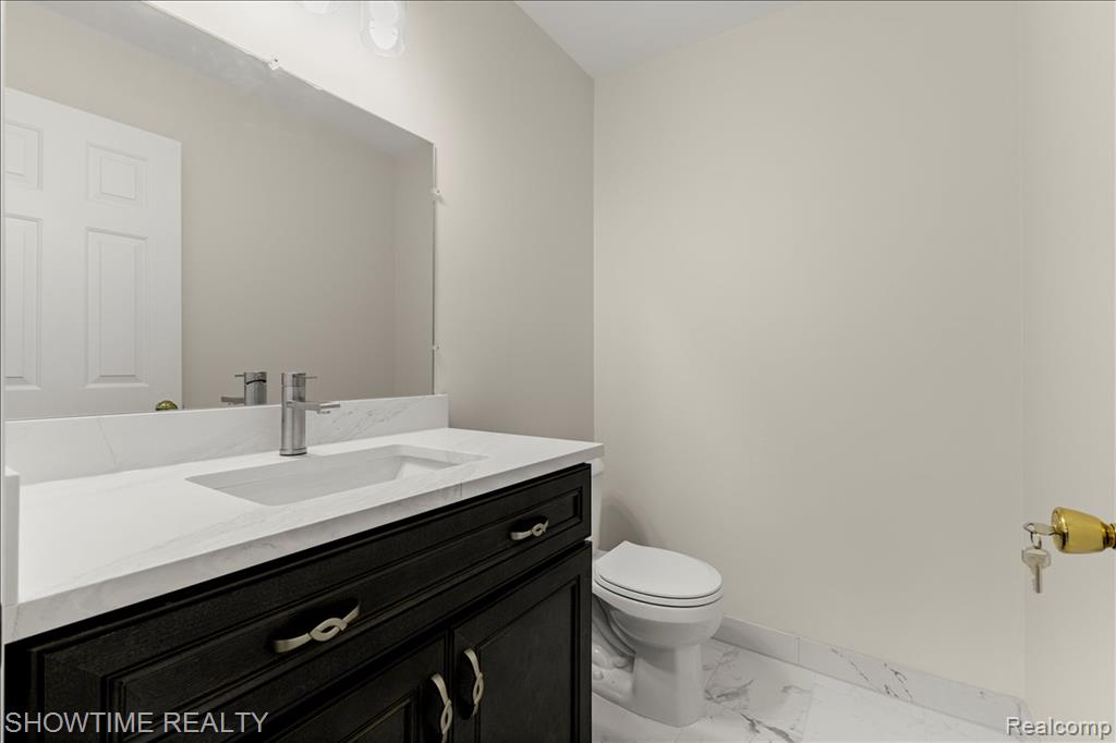 46132 Royal Drive, Chesterfield, MI — Photo 17