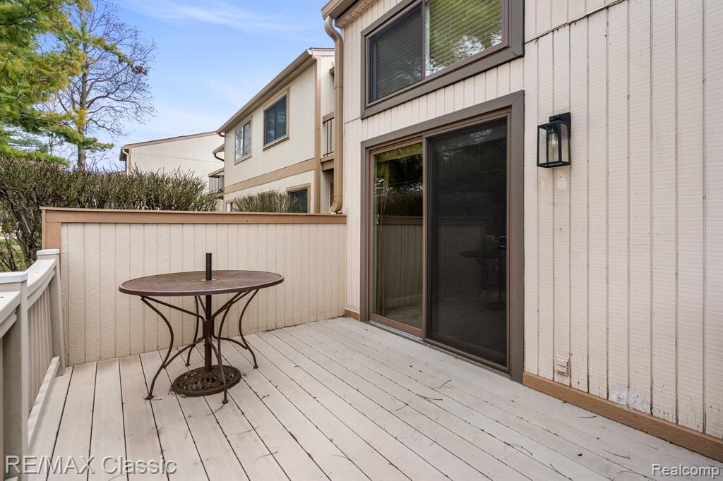 23127 Farmington Road, Farmington, MI 48336 — Photo 8
