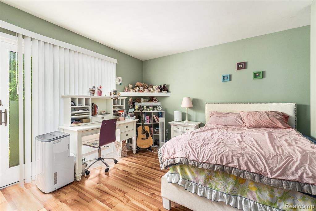 5130 Whitlow Court, Commerce Twp, MI 48382 — Photo 18