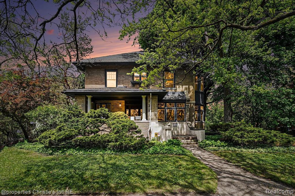 36 Longfellow Street