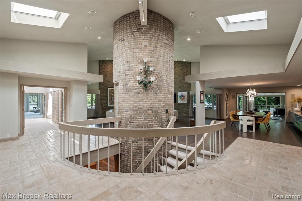 3333 W Shore Drive, Orchard Lake Village, MI 48324 — Photo 34