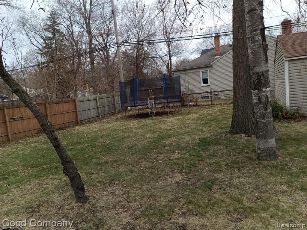 8400 OAK PARK Boulevard, Oak Park, MI 48237 — Photo 19