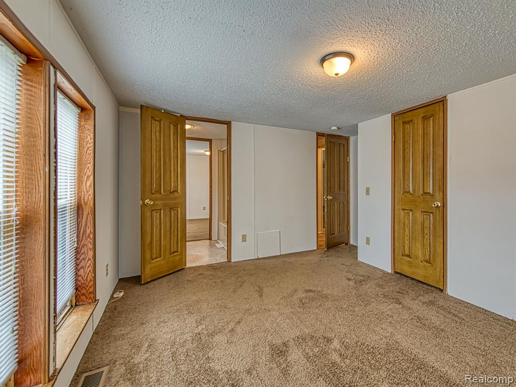 13749 Heritage Street, Carleton, MI 48117 — Photo 24