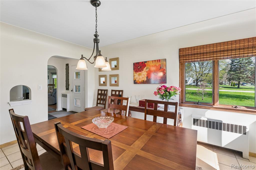 6214 Hugh Street, Burton, MI 48509 — Photo 28