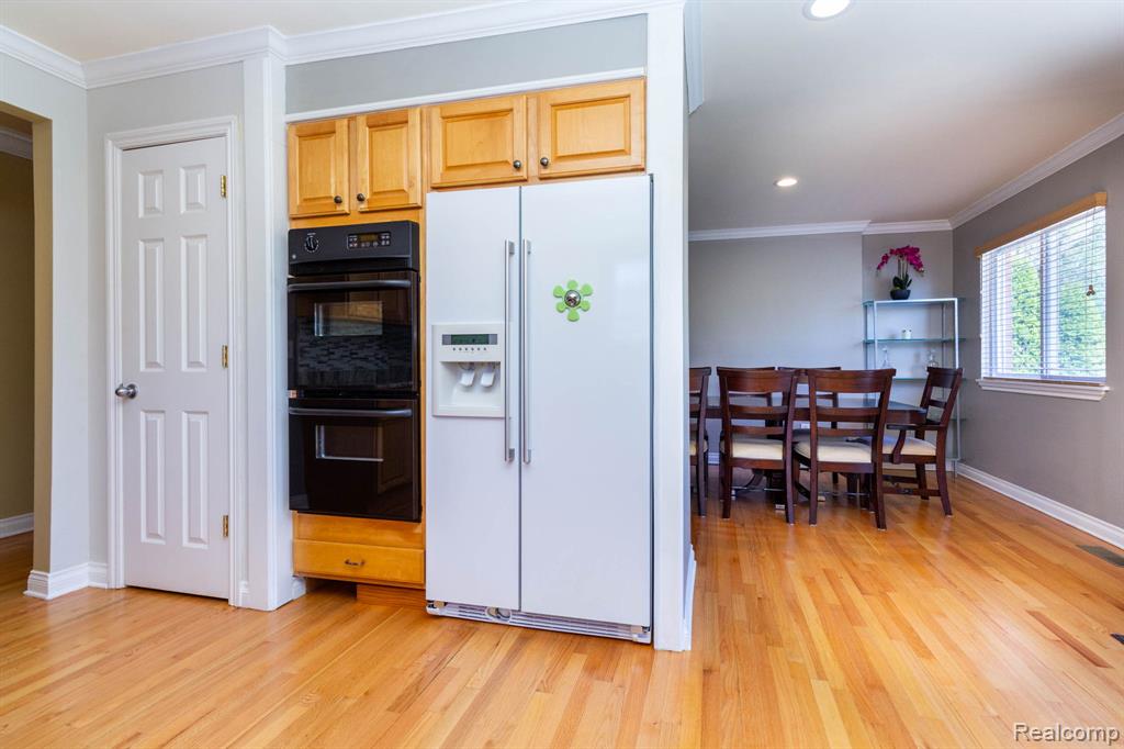 27948 Green Willow Street, Farmington, MI 48331 — Photo 23