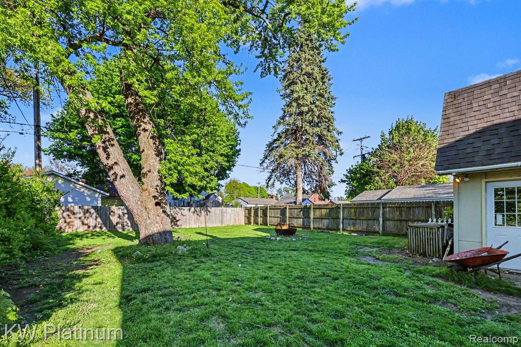 1418 21st Street, Port Huron, MI 48060 — Photo 17