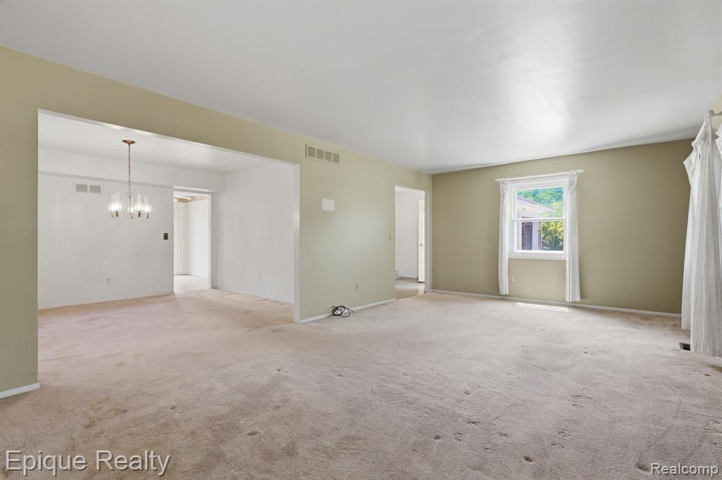 4856 Danbury Drive, Troy, MI 48085 — Photo 12