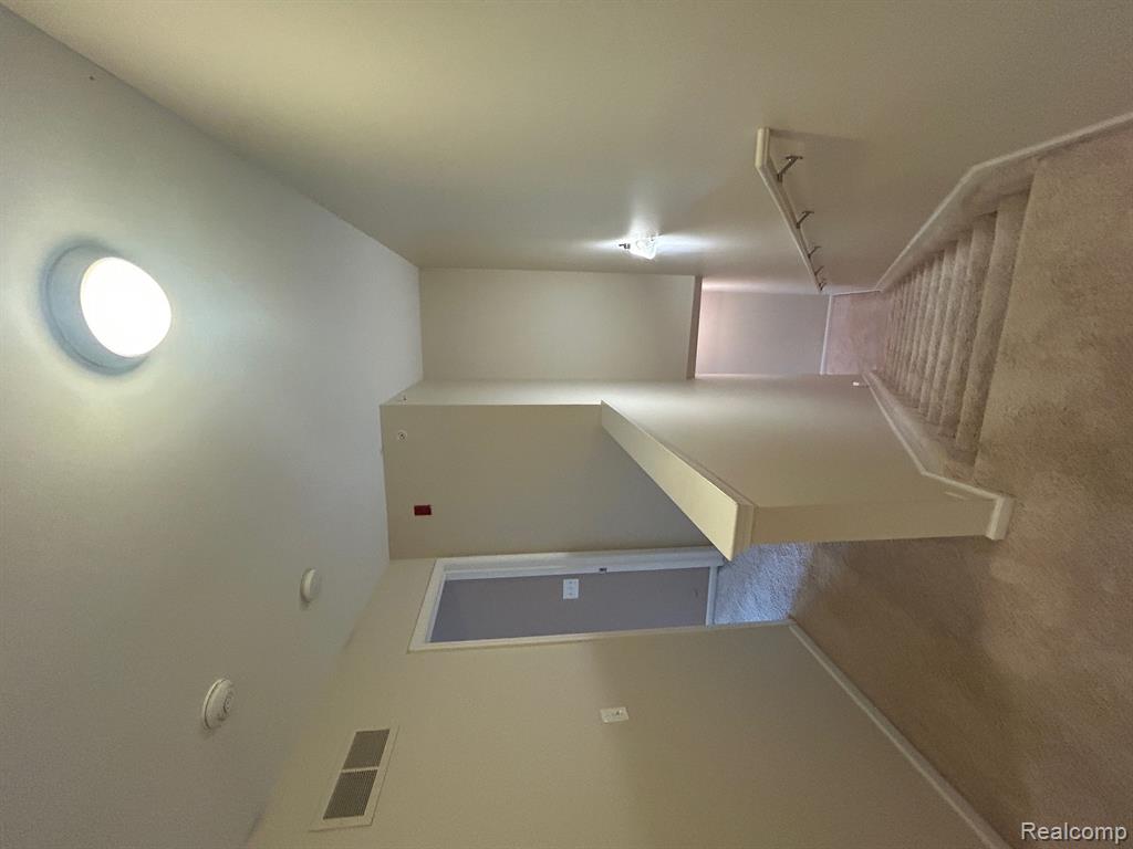 39798 ROCKCREST Circle, Northville, MI — Photo 14