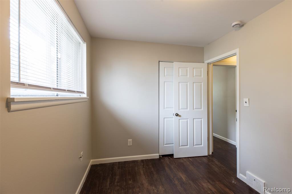 6739 Caribou Street, Westland, MI — Photo 18
