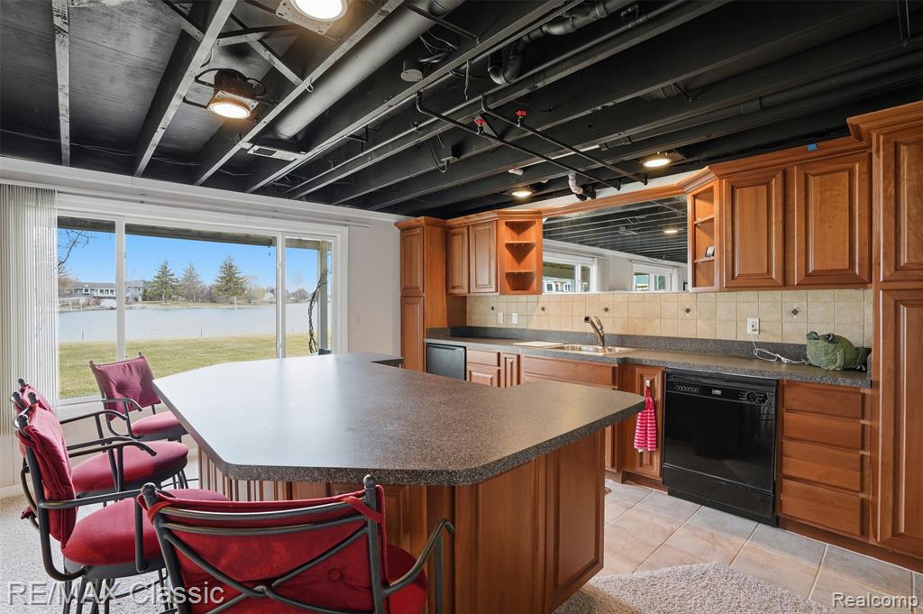 4871 Winewood Lane, Commerce Twp, MI 48382 — Photo 41