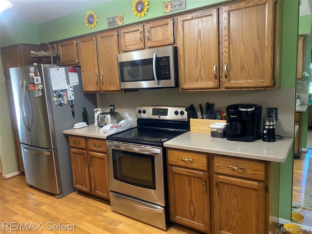 5057 Sandalwood Drive, Grand Blanc, MI 48439 — Photo 10
