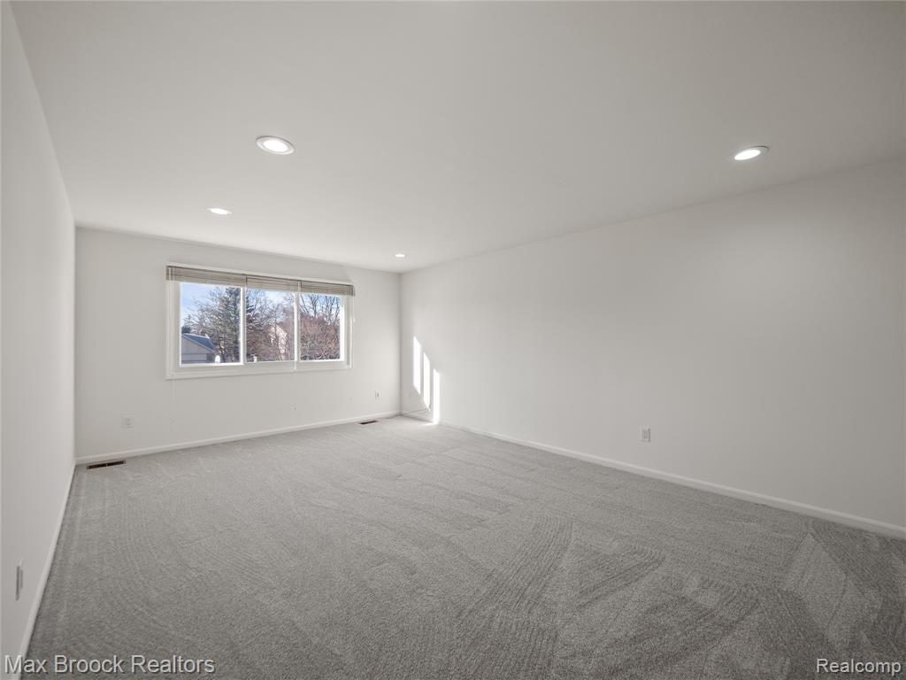 6150 Anne Drive, West Bloomfield, MI — Photo 14
