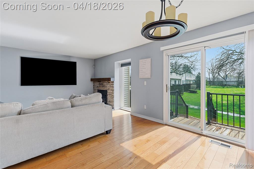 37816 Charter Oaks Boulevard, Clinton Twp, MI 48036 — Photo 3