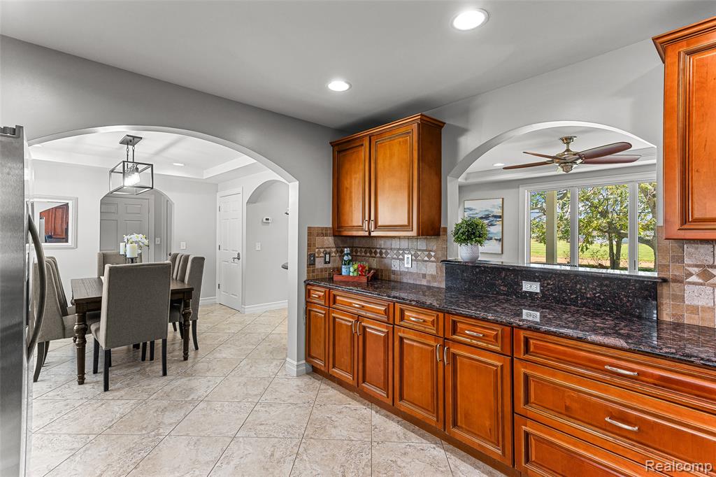 23364 Clark road Road, Belleville, MI 48111 — Photo 16