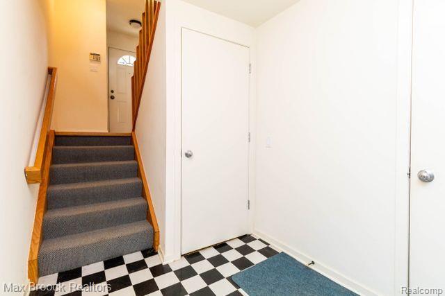 6337 N ASPEN RIDGE Boulevard, West Bloomfield, MI — Photo 44