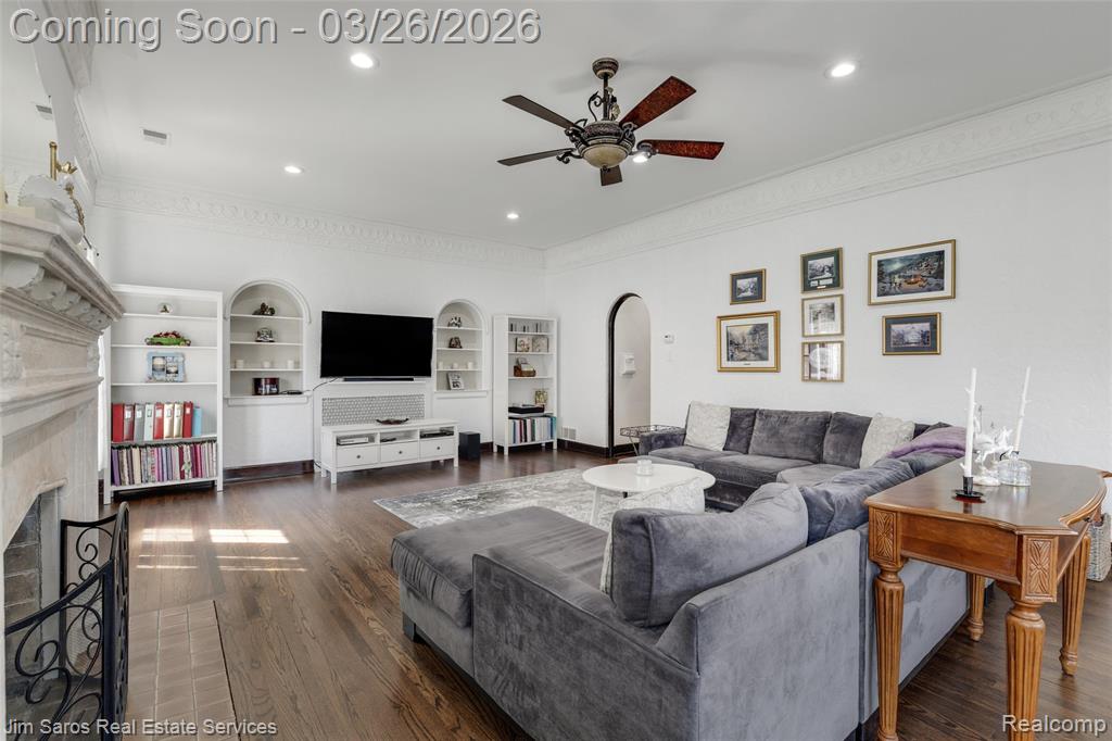 1247 Buckingham Road, Grosse Pointe Park, MI 48230 — Photo 6