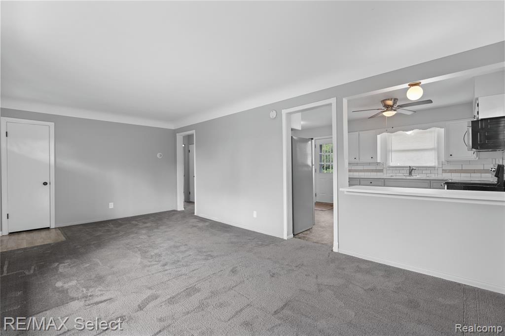 4505 Sheldon Lane, Flint, MI 48507 — Photo 14