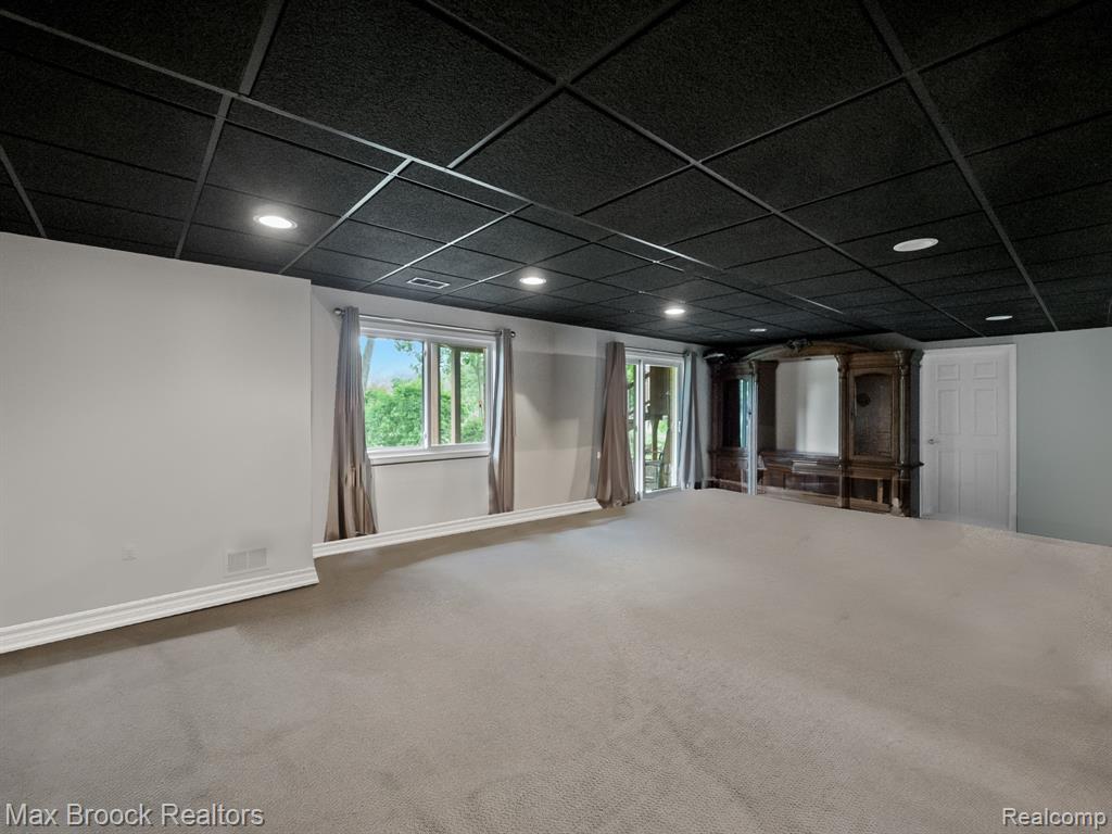 6144 Strawberry Circle, Commerce Twp, MI 48382 — Photo 31