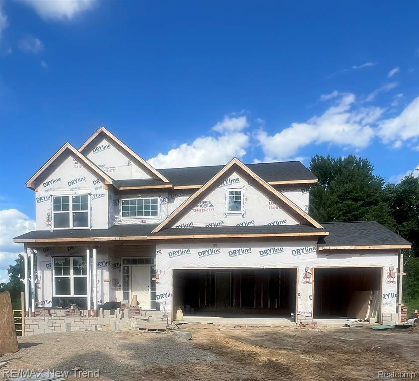 2100 Crested Butte Drive, White Lake, MI 48383