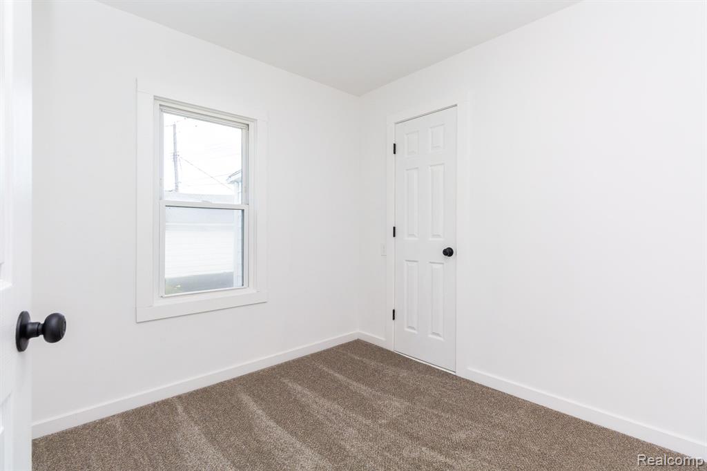 7641 WESTMINSTER Avenue, Warren, MI 48091 — Photo 14
