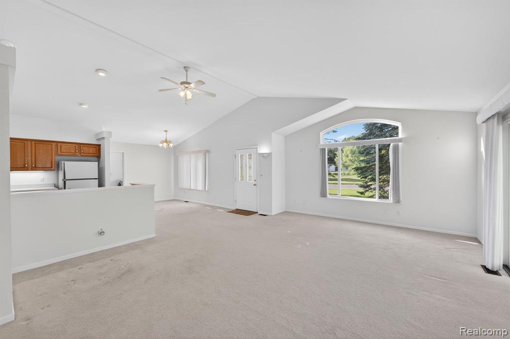 100 Aberdeen Drive, 36, Flushing, MI 48433 — Photo 20