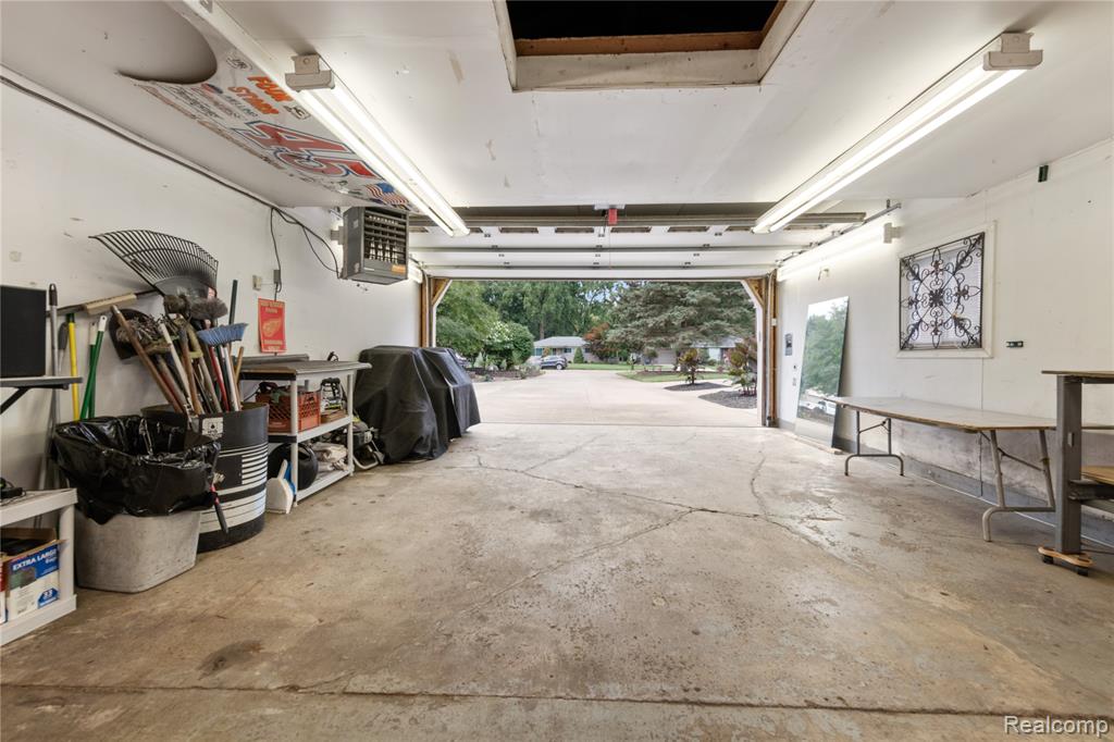 14962 Beatrice Street, Livonia, MI, 48154