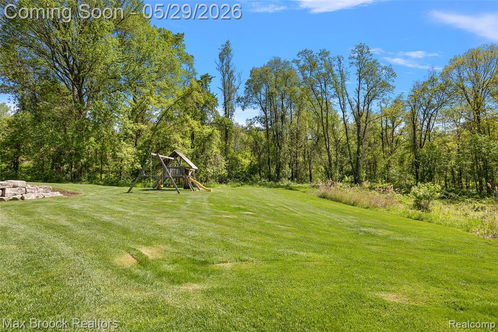 9716 Hadley Road, Clarkston, MI 48348 — Photo 29
