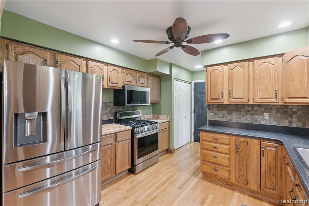 6233 Golfview Drive, Burton, MI 48509 — Photo 14