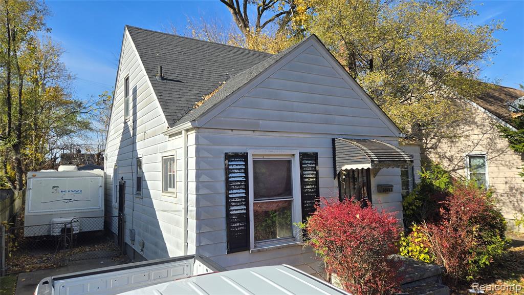 20553 Strasburg Street - Photo 2