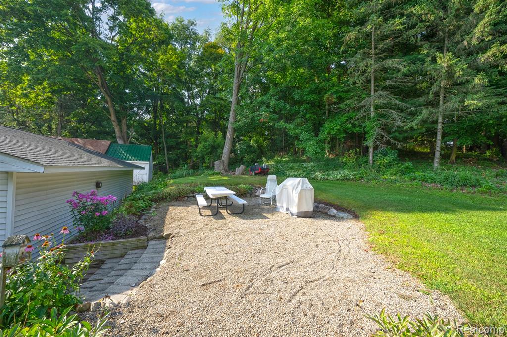 371 N Ortonville Road, Ortonville, MI 48462 — Photo 46