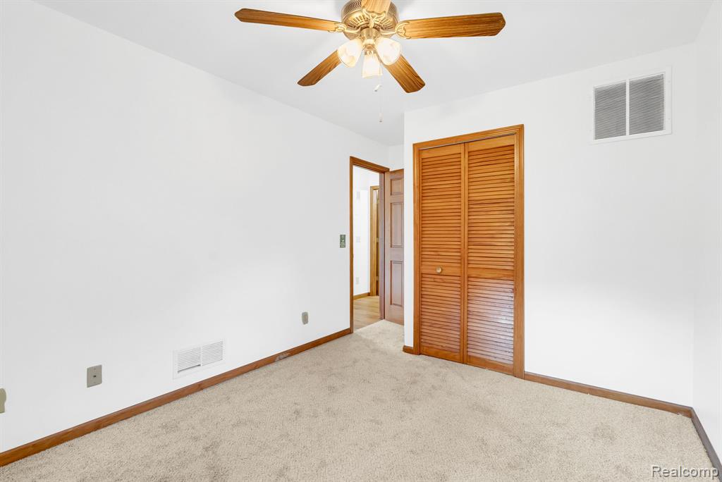 538 N Neeper Street, Capac, MI 48014 — Photo 15
