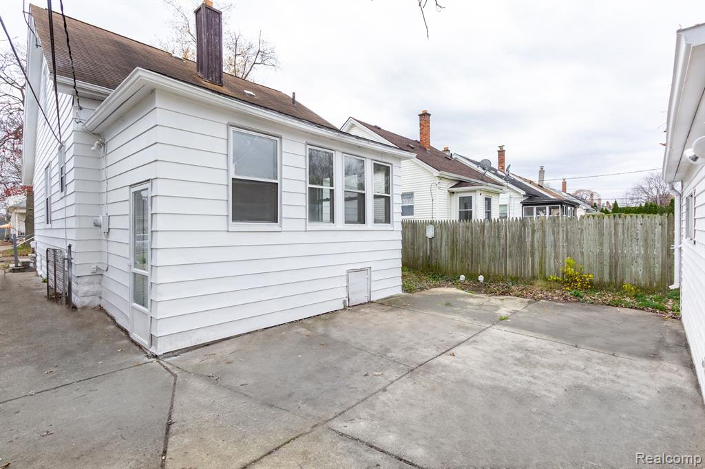 8175 CENTRAL, Center Line, MI 48015 — Photo 27