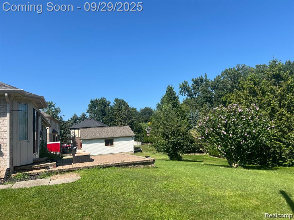 47946 SUGARBUSH Road, Chesterfield, MI 48047 — Photo 18