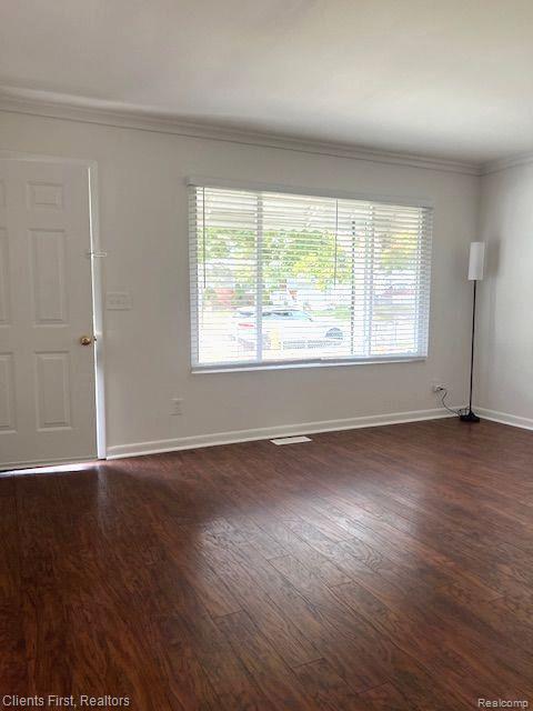225 DEVONSHIRE Street, Ypsilanti, MI 48198 — Photo 8