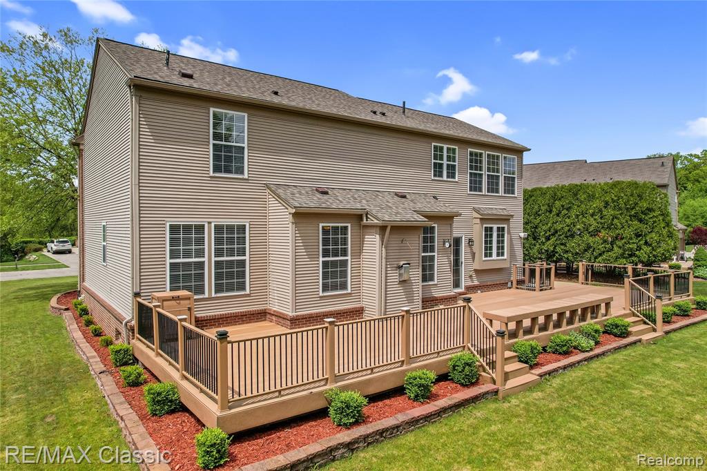 6323 Moonstone Dr, Grand Blanc, MI 48439 — Photo 3