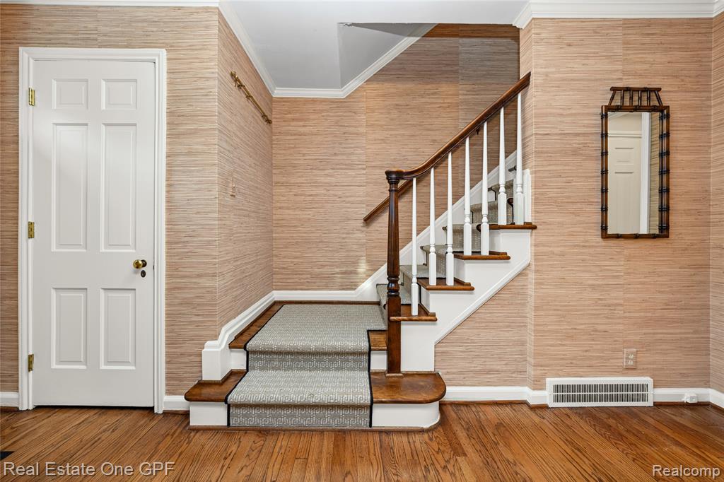 16904 Saint Paul Street, Grosse Pointe, MI 48230 — Photo 17