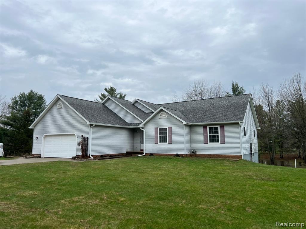 4480 Genesee Road, Lapeer, MI 48446 — front exterior
