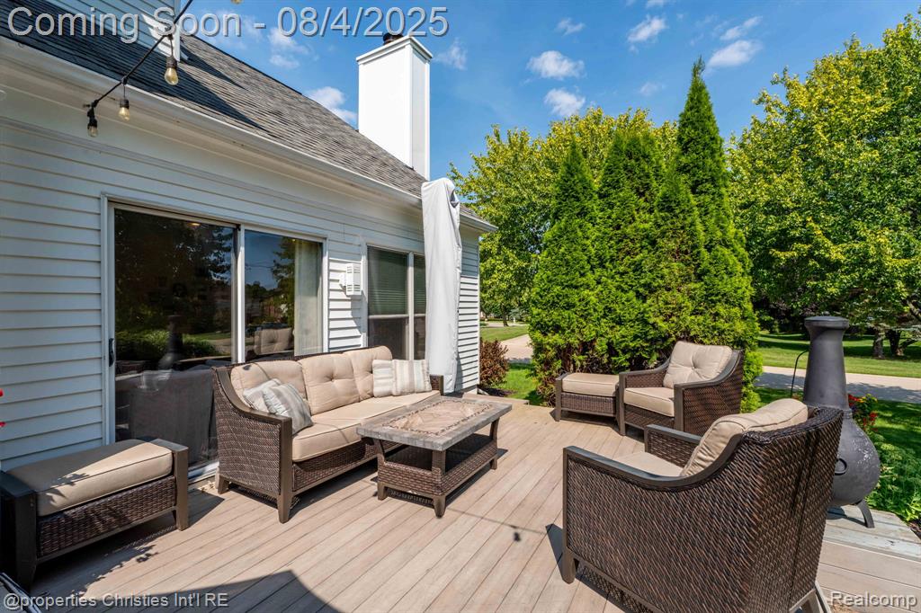 642 Whitney Drive, Rochester Hills, MI 48307 — Photo 38
