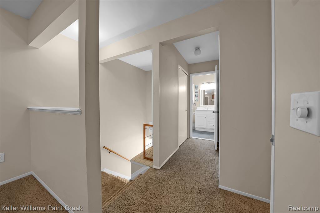 809 Corners Court, 23, Lake Orion, MI 48362 — Photo 3